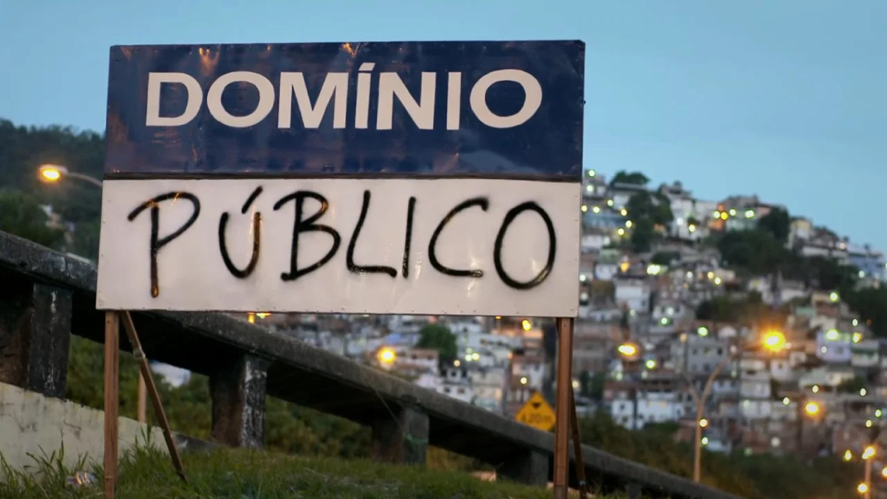 Dom&iacute;nio P&uacute;blico - 剧照