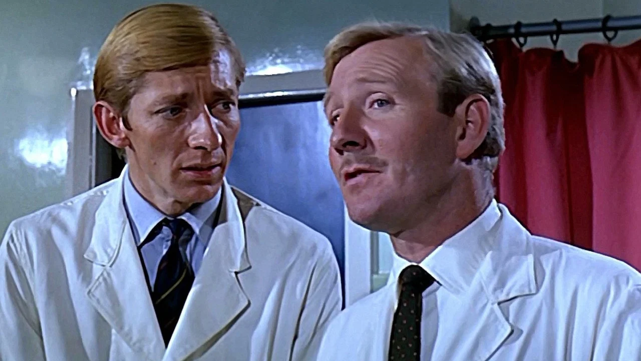 荒唐医生艳事多 - 剧照