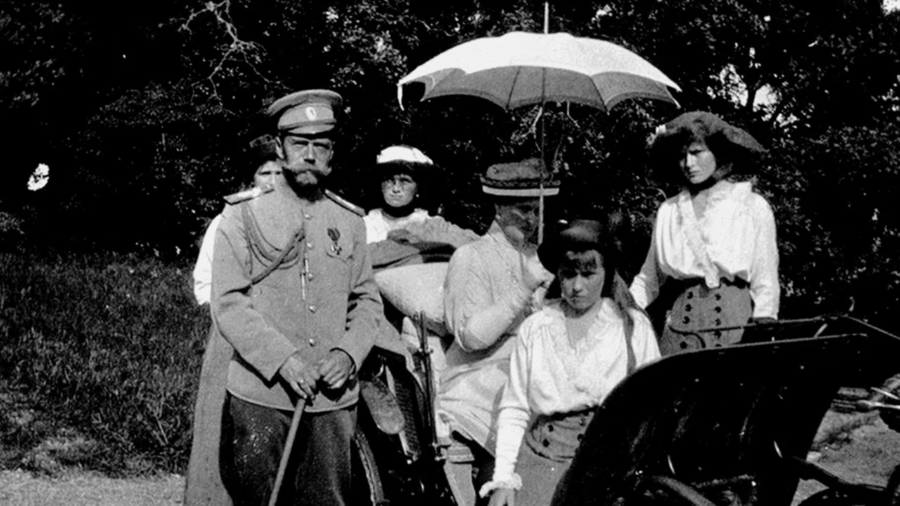 Die Romanows: Glanz und Untergang des Zarenreichs - 剧照