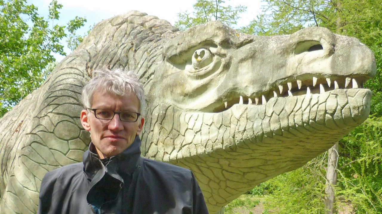 Dinosaurs, Myths and Monsters - 剧照
