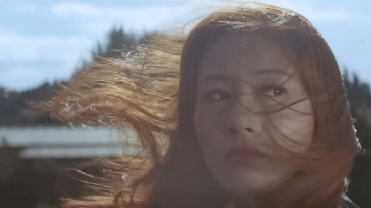 红发女郎 - 剧照