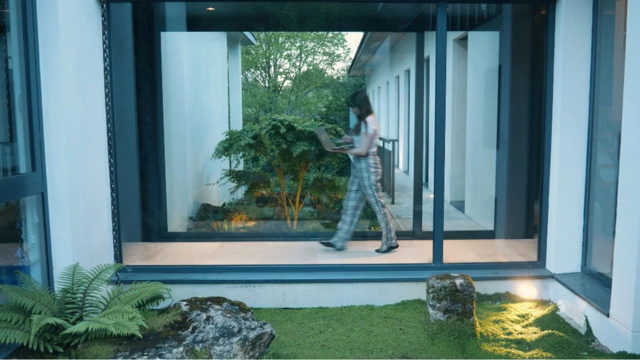 Immersion - 剧照