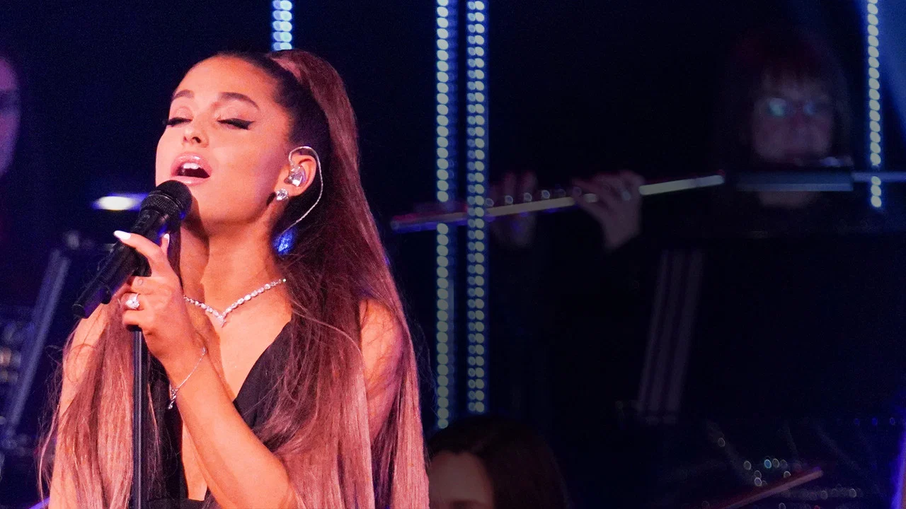 Ariana Grande at the BBC - 剧照