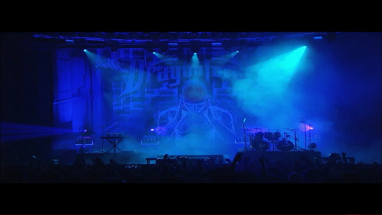 Dragonforce : In the Line of Fire...Larger Than Live - 剧照