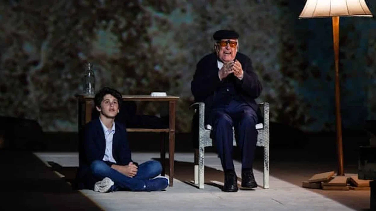 Conversazione su Tiresia - Di e con Andrea Camilleri - 剧照