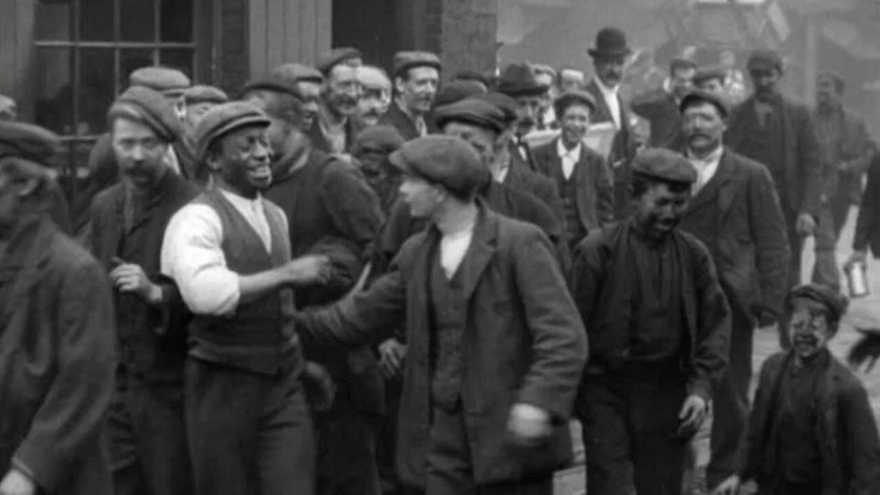 Miners Leaving Pendlebury Colliery - 剧照