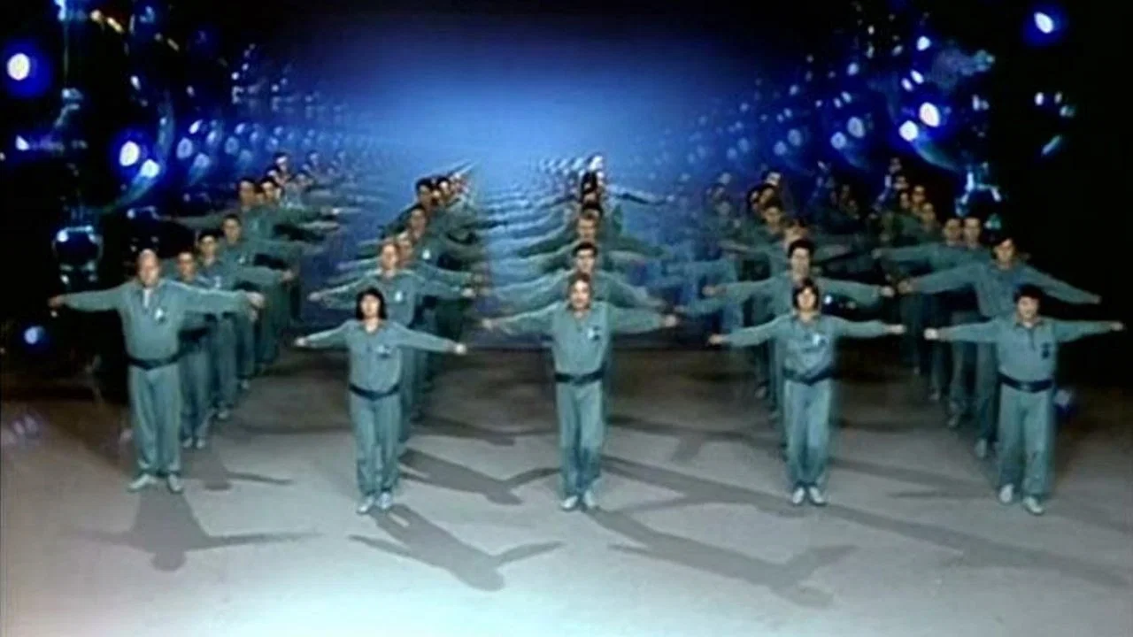 Wir - 剧照