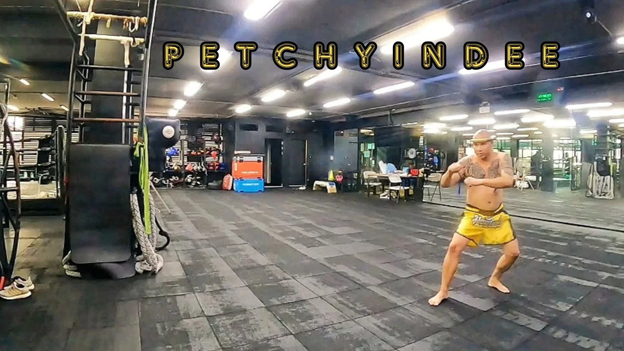 Petchyindee - 剧照