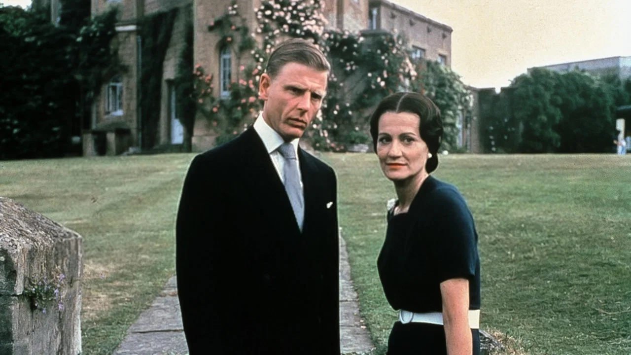 Edward & Mrs. Simpson - 剧照