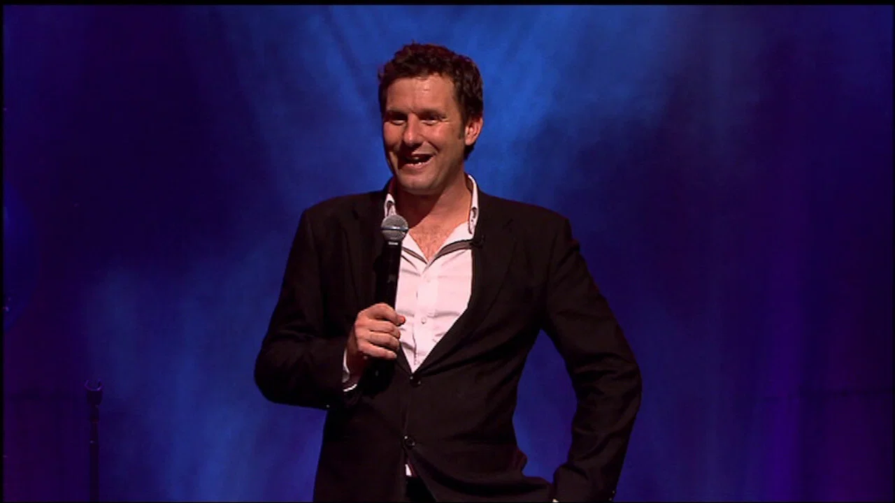 Adam Hills - Inflatable - 剧照