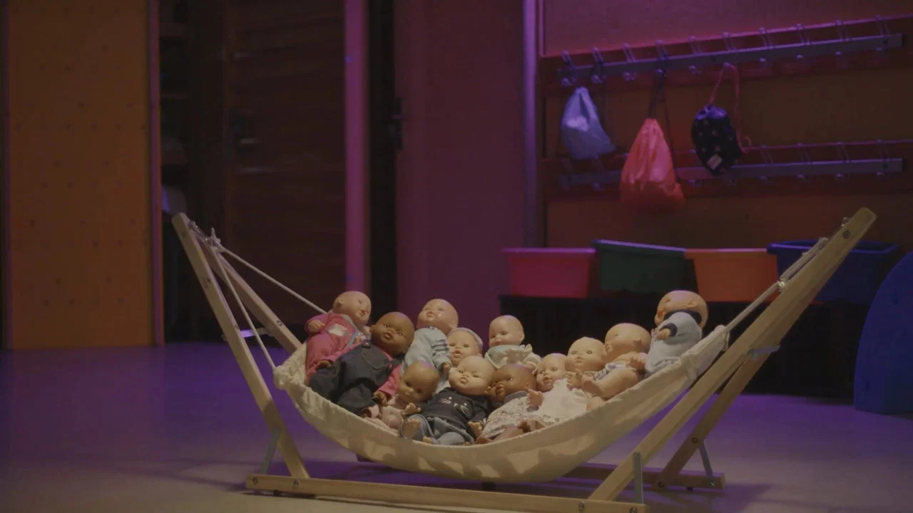 Cr&egrave;ches, razzia sur les b&eacute;b&eacute;s - 剧照
