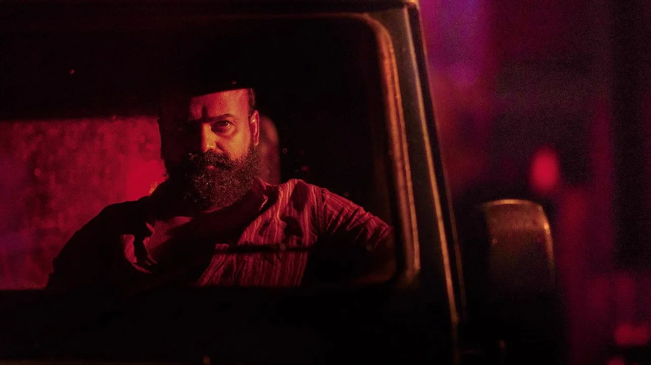 ചാവേർ - 剧照