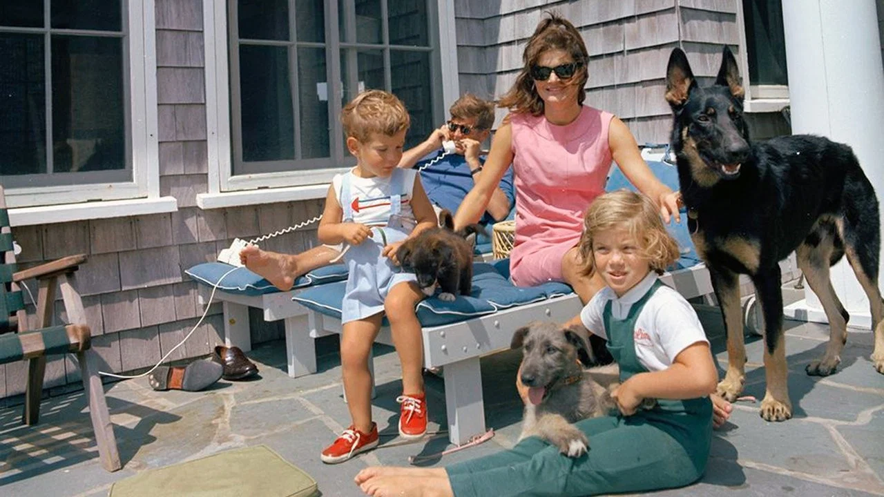 Vier Br&uuml;der, f&uuml;nf Schwestern &ndash; Die Kennedys - 剧照