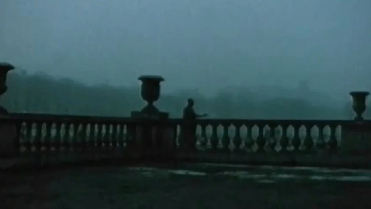 Paris &agrave; l'aube - 剧照