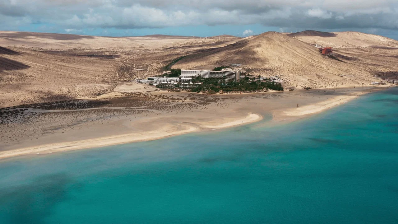 Canaries, paradis sous perfusion ? - 剧照