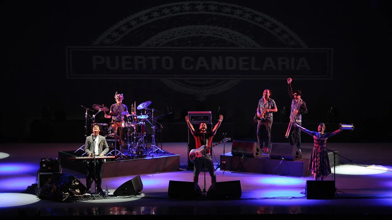 Puerto Candelaria - Amor y Deudas - 剧照