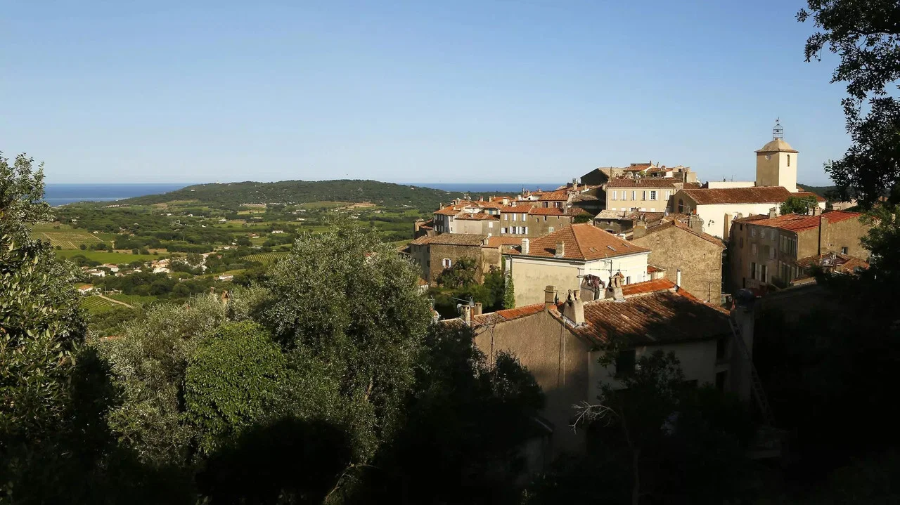Crime &agrave; Ramatuelle - 剧照
