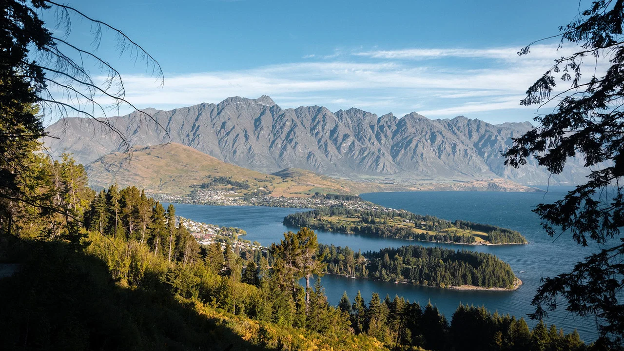 New Zealand: Earth's Mythical Islands - 剧照