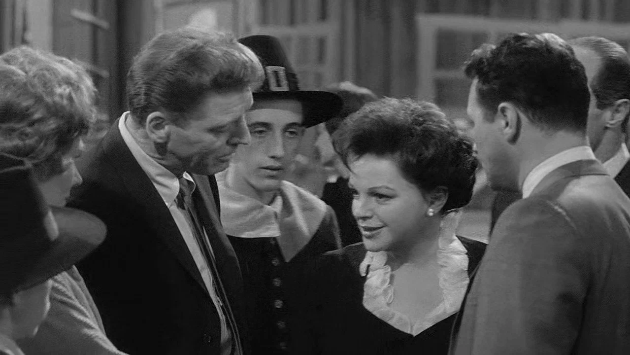 天下父母心 - 剧照