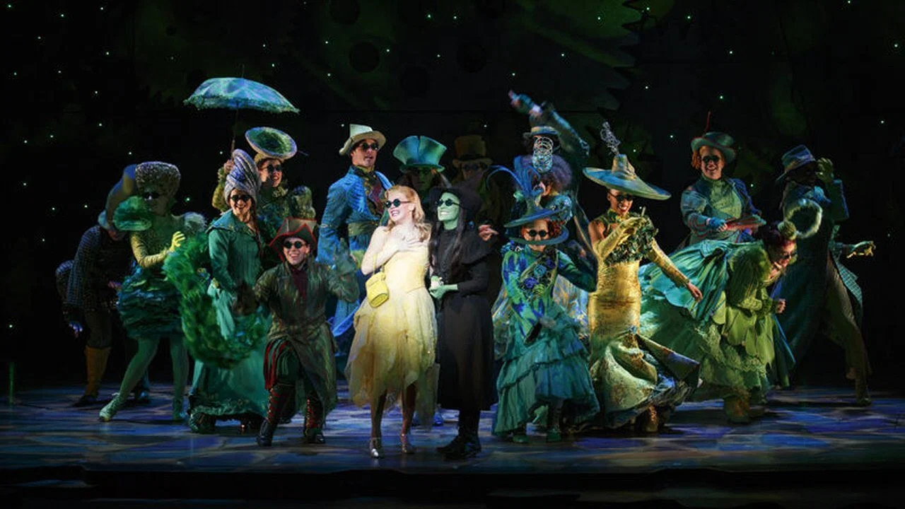 ShowBusiness: The Road to Broadway - 剧照