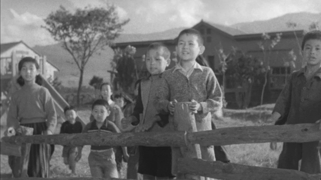 母を求める子等 - 剧照