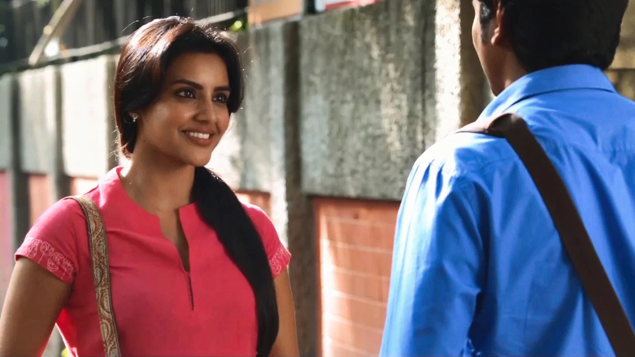 எதிர் நீச்சல் - 剧照