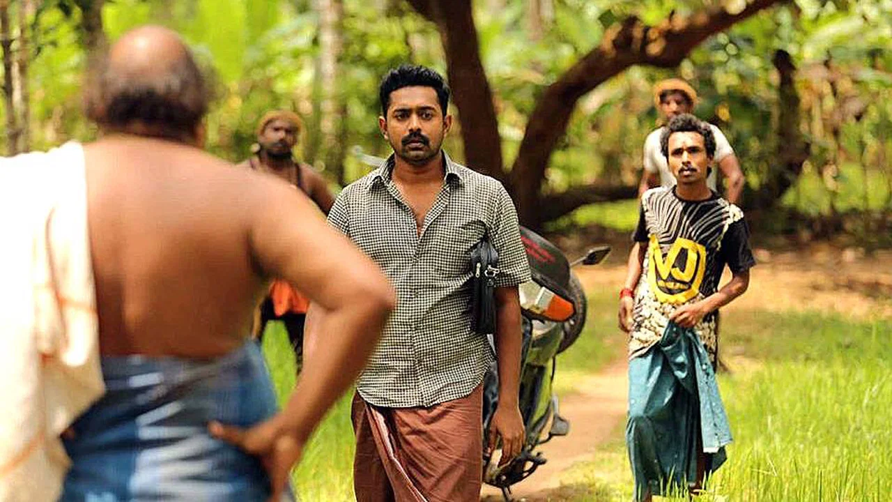 തൃശ്ശിവപേരൂർ ക്ലിപ്തം - 剧照