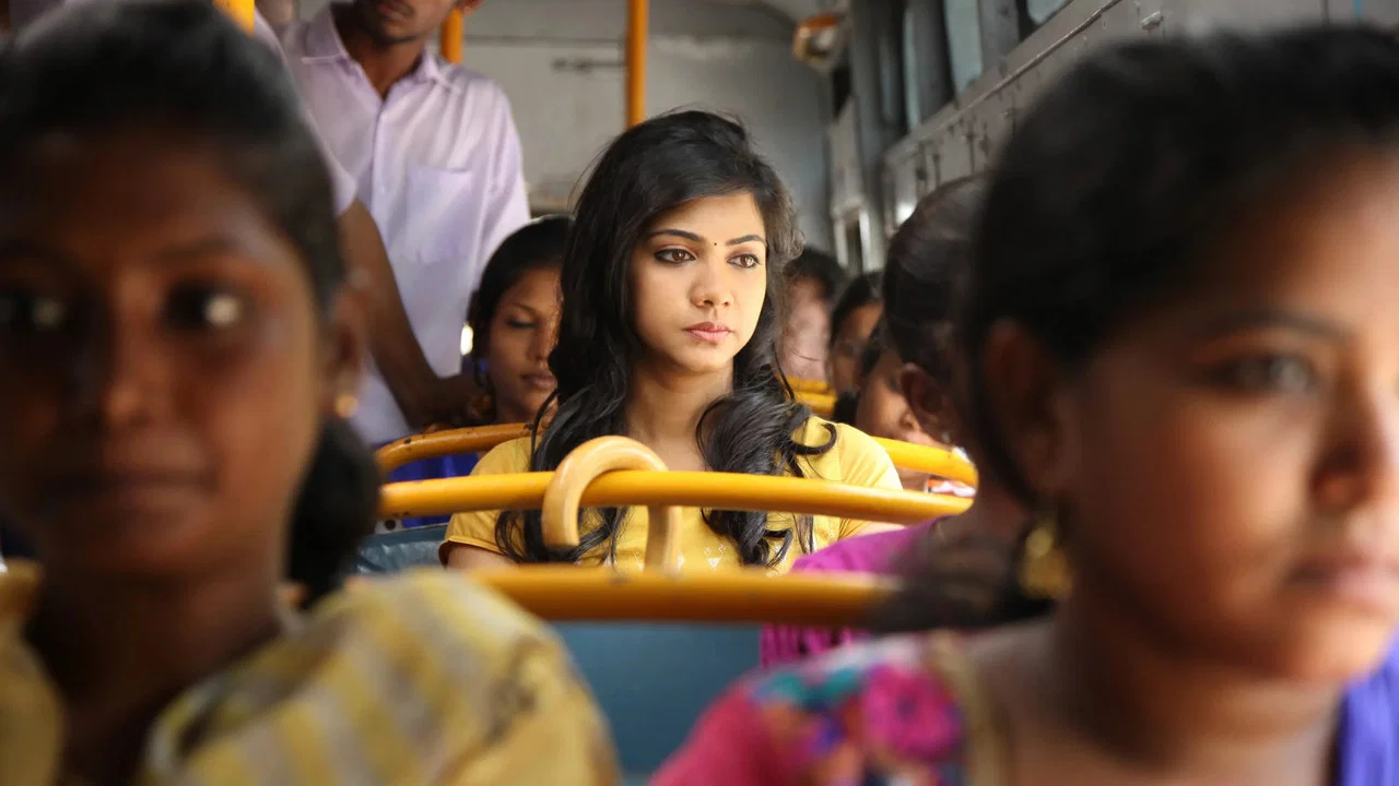 காதலும் கடந்து போகும் - 剧照