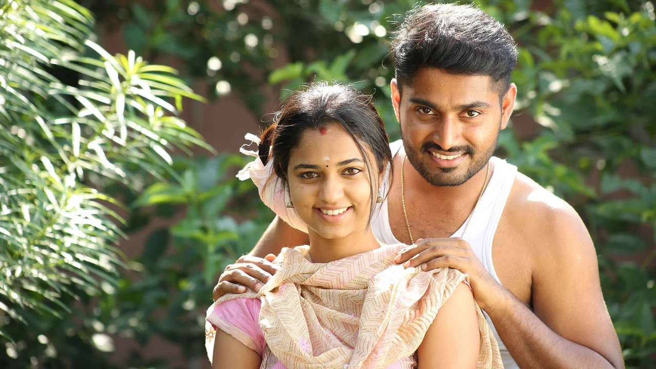மறைந்திருந்து பார்க்கும் மர்மம் என்ன - 剧照