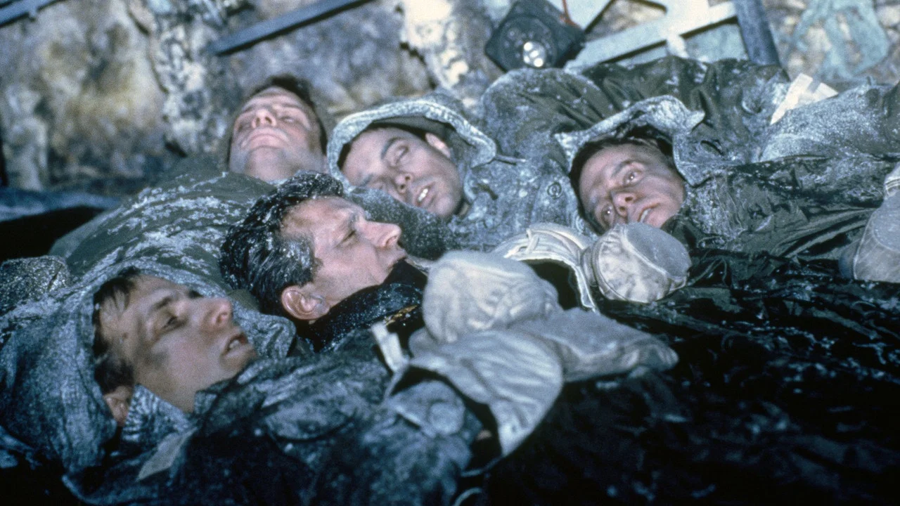 Ordeal in the Arctic - 剧照