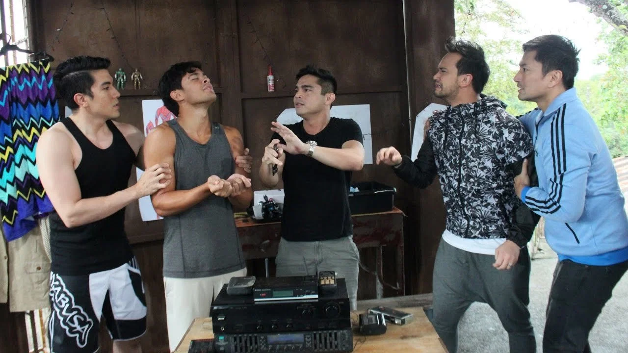 Moron 5 and the Crying Lady - 剧照