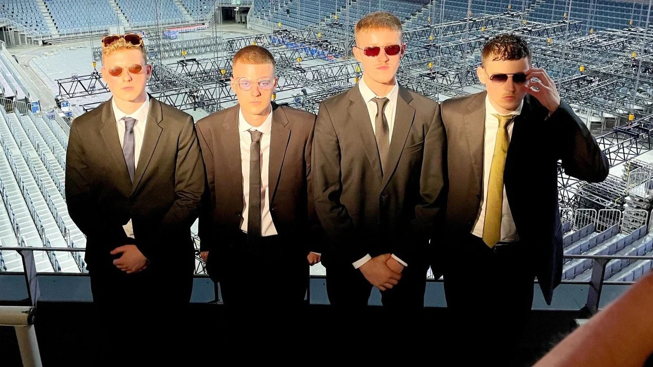 All In - Der Arena Stunt - 剧照