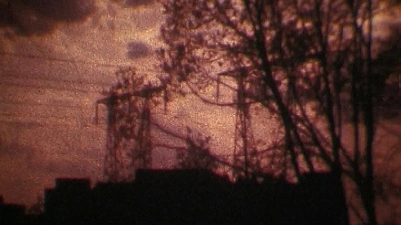 Do Not August, 1991 - 剧照