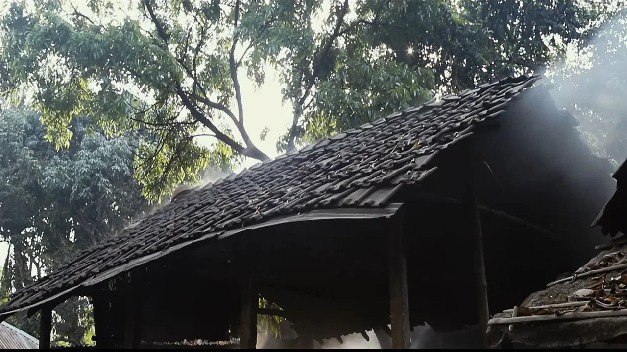 মৃত্তিকা - 剧照