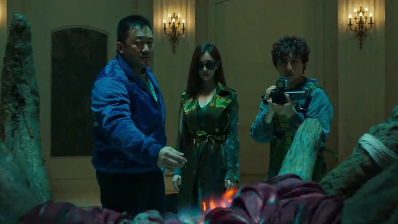 神圣之夜：恶魔猎人 - 剧照