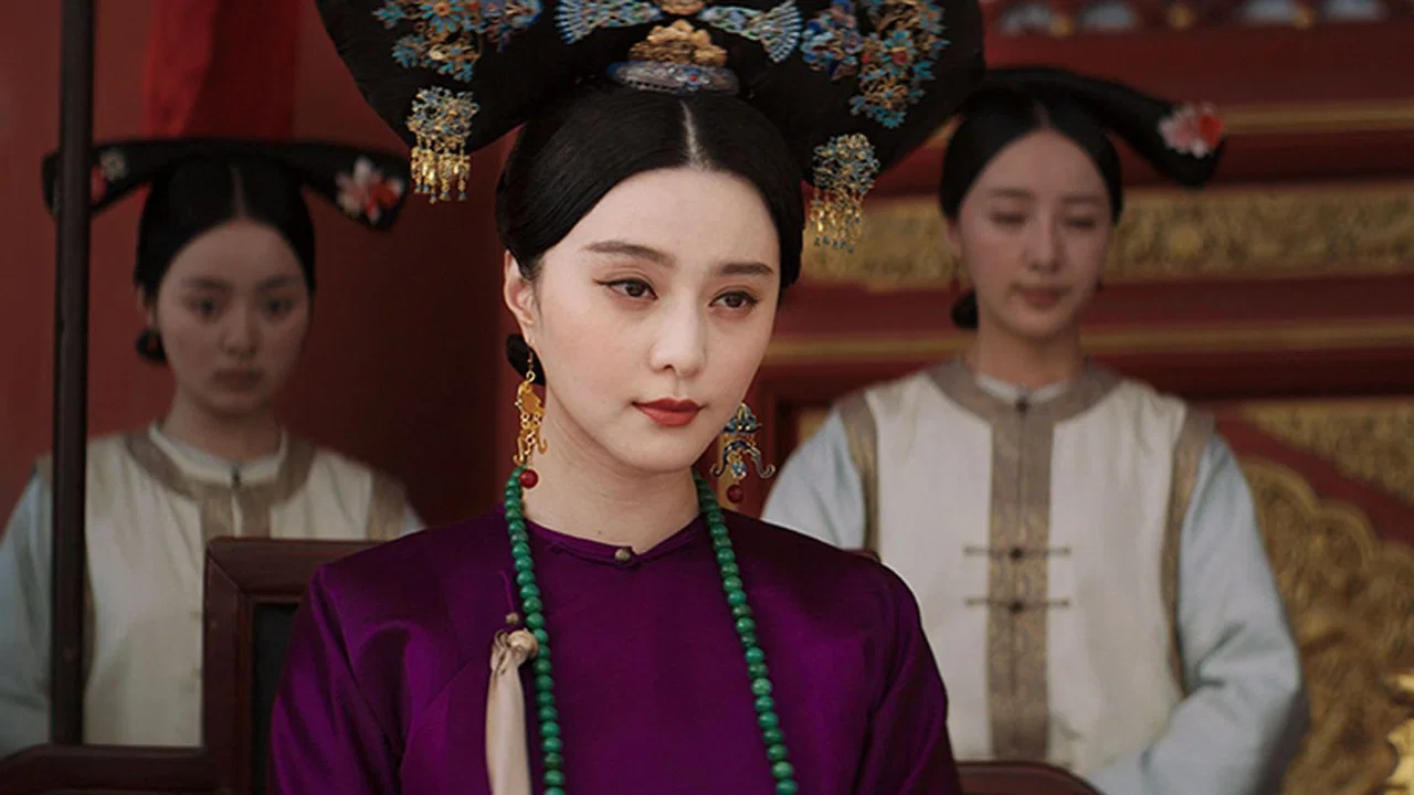 画框里的女人 - 剧照