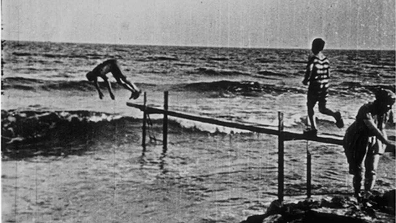 Baignade en mer - 剧照