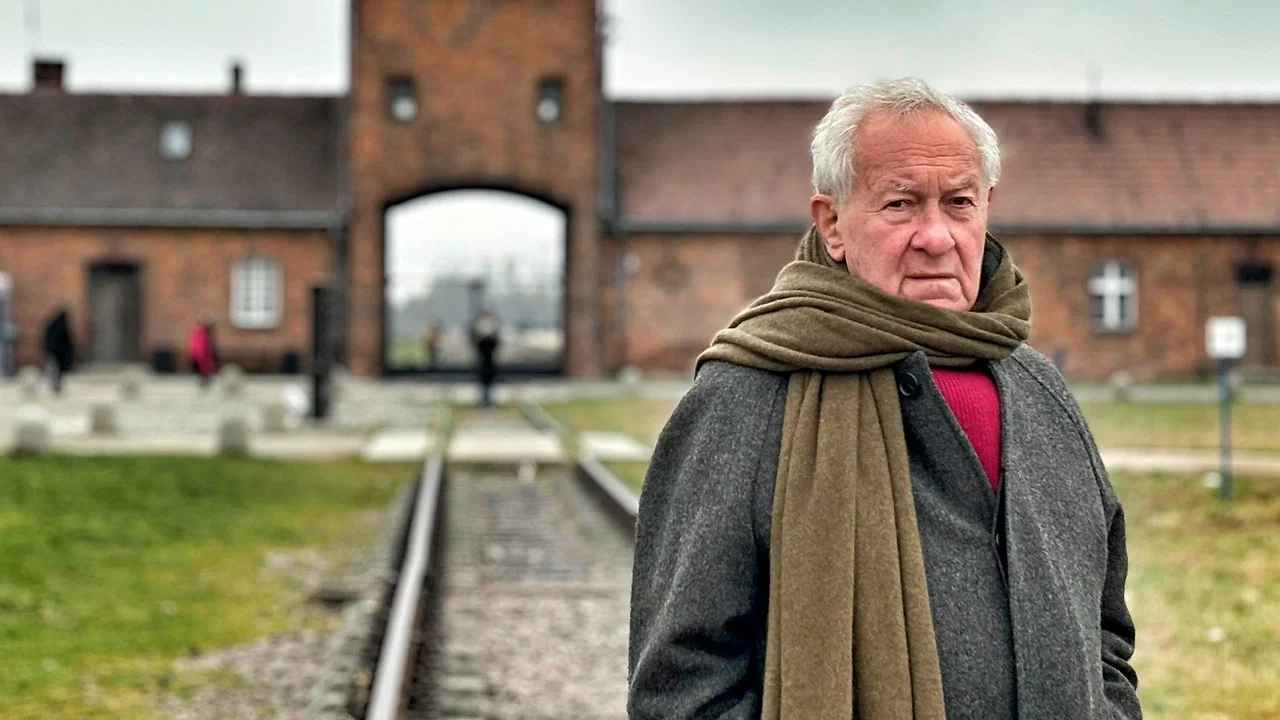Simon Schama: The Road to Auschwitz - 剧照