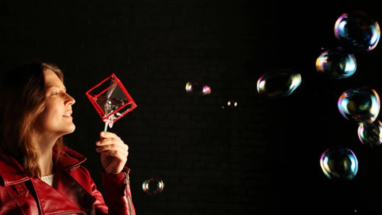 Pop! The Science of Bubbles - 剧照