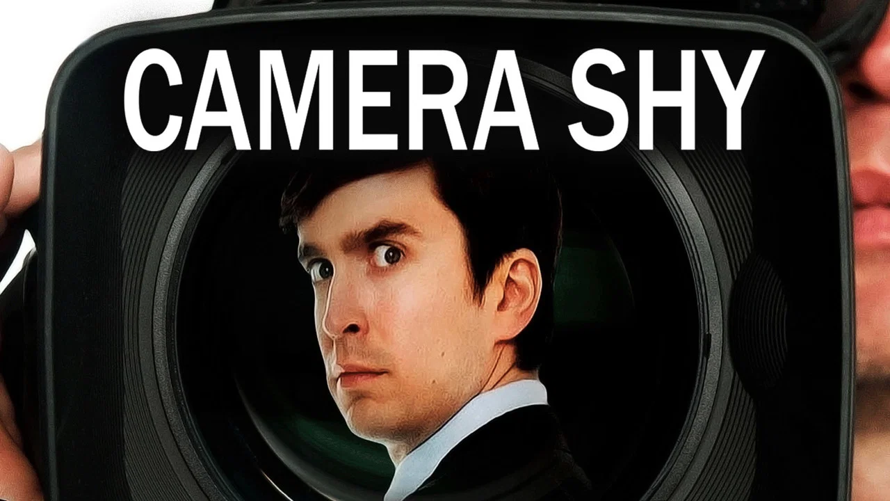 Camera Shy - 剧照
