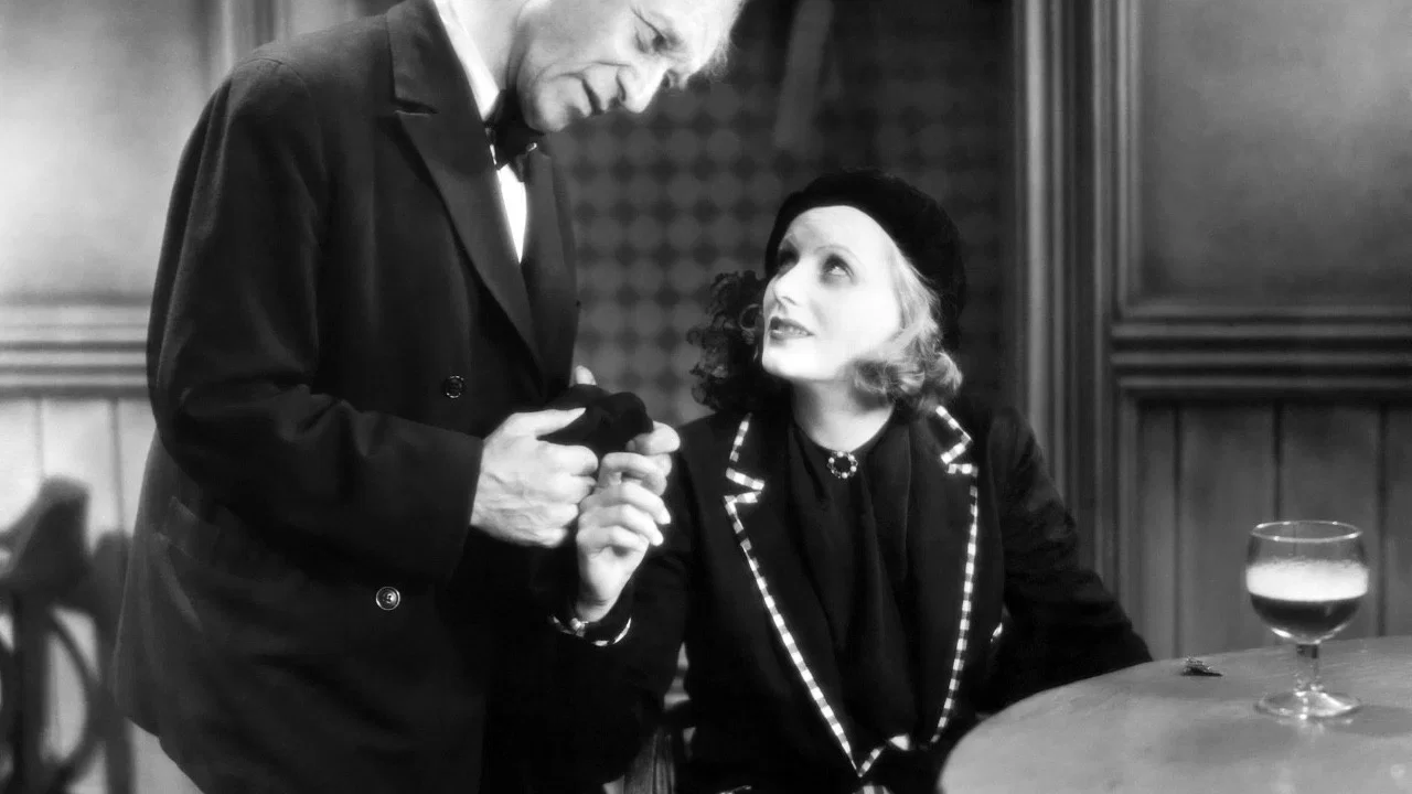 安娜&middot;克莉丝蒂 - 剧照