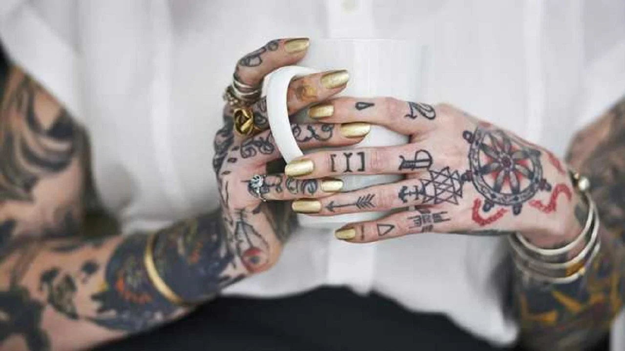 La folie du tatouage - 剧照