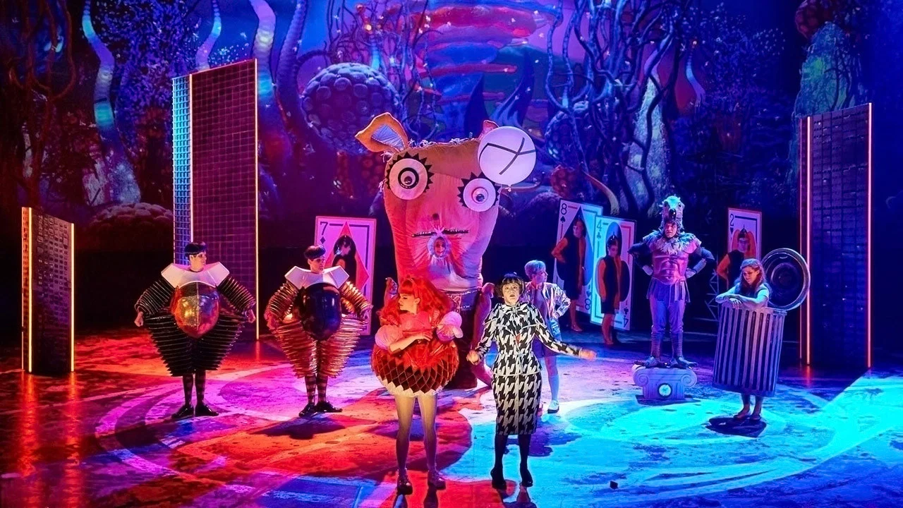 National Theatre Live: wonder.land - 剧照