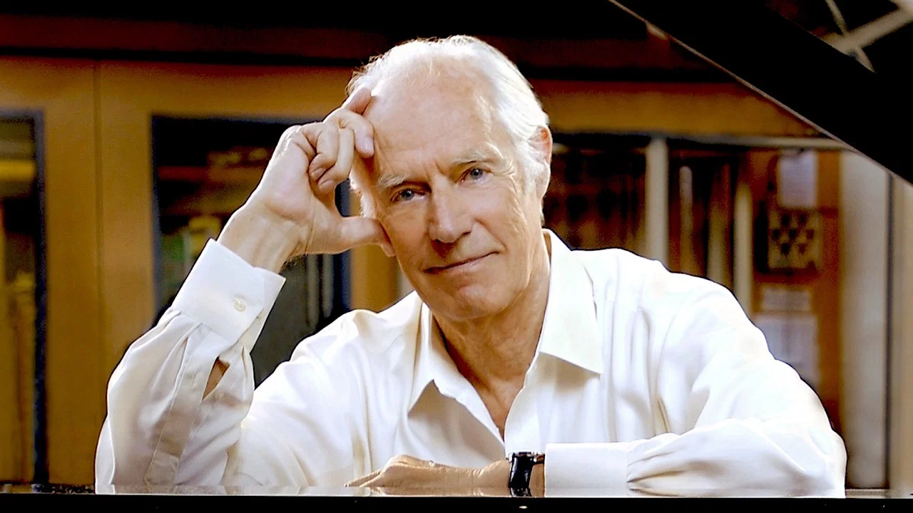Produced by George Martin - 剧照