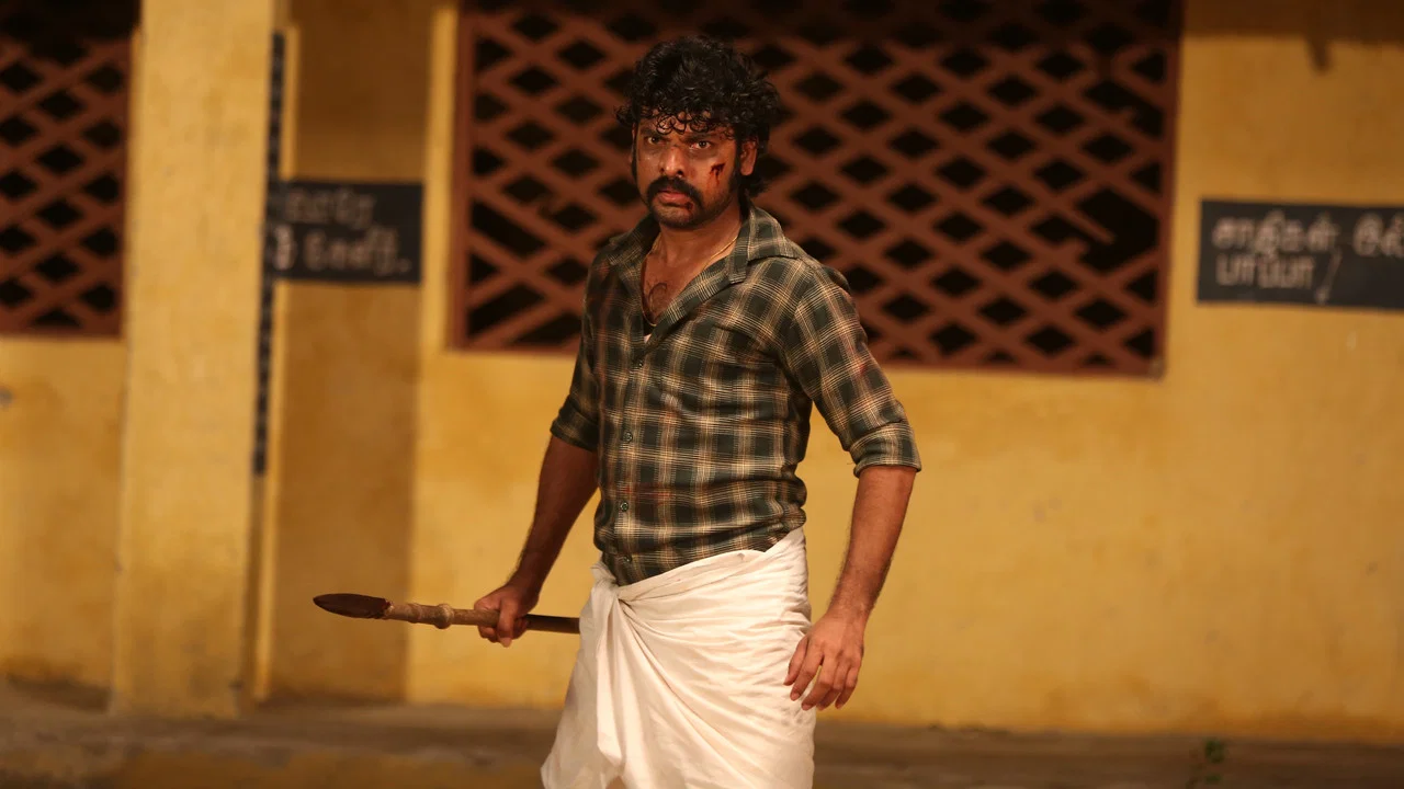 சார் - 剧照