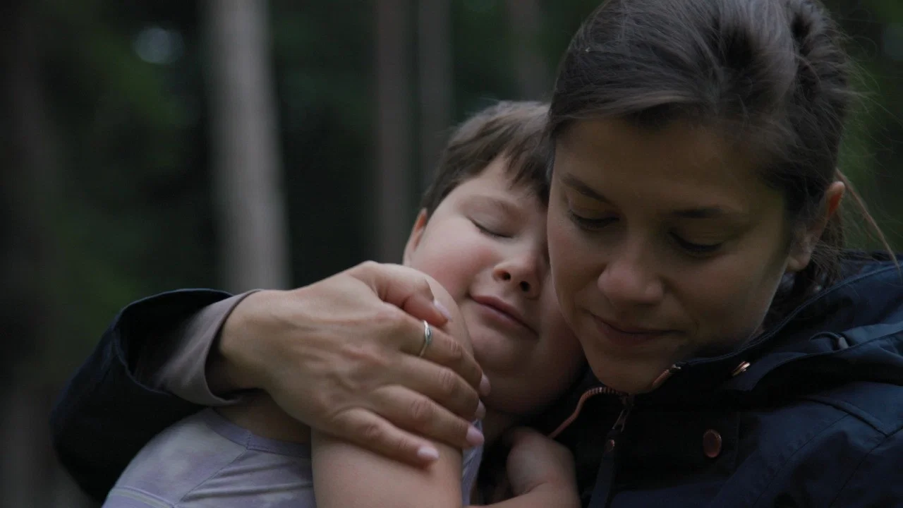 After the Rain: Putin's Stolen Children Come Home - 剧照