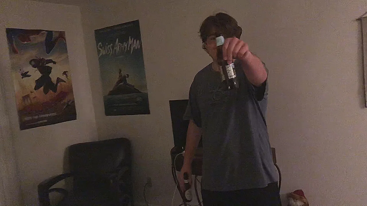 Paranormal Drunktivity - 剧照