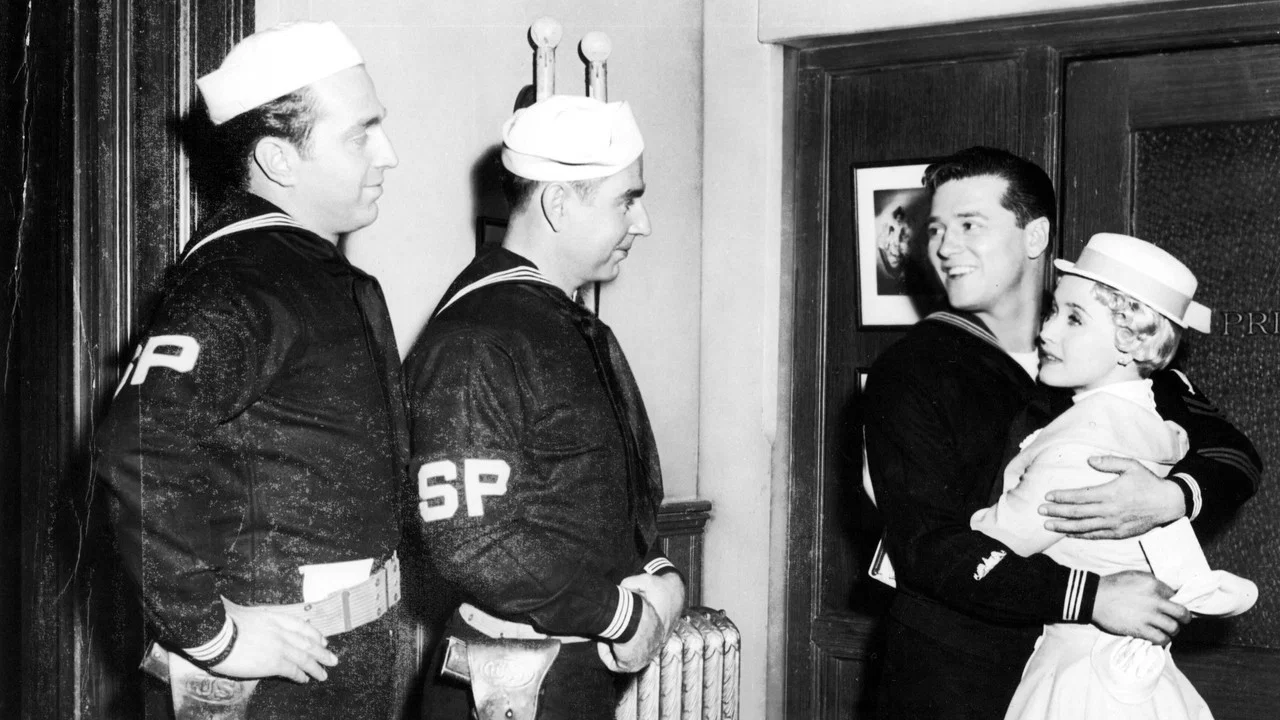 Three Sailors and a Girl - 剧照
