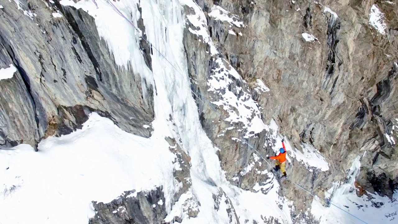 The (N)ice Line - 剧照