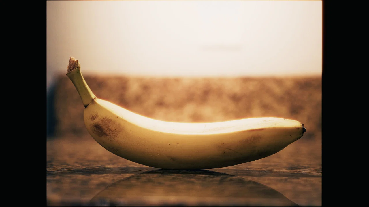 BANANAS - 剧照